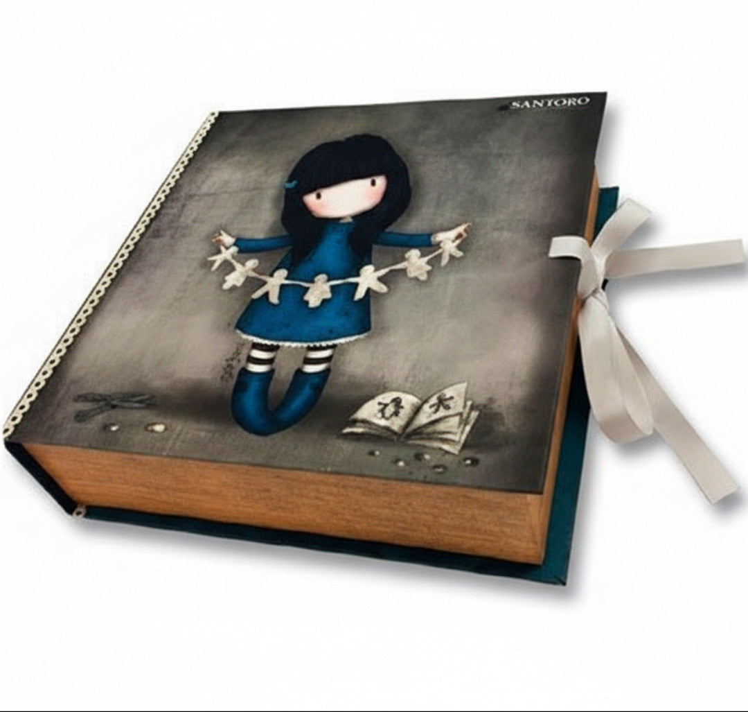 Cutie bijuterii Gorjuss I Found My Family in a Book - Nitzi.ro