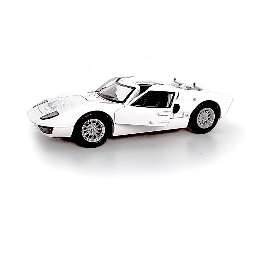 Masinuta diecast Ford GT40 MKII 1966 - 13 cm, culoarea alba