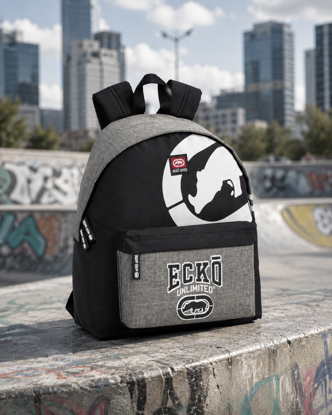 rucsac Ecko UNLTD cu design streetwear urban