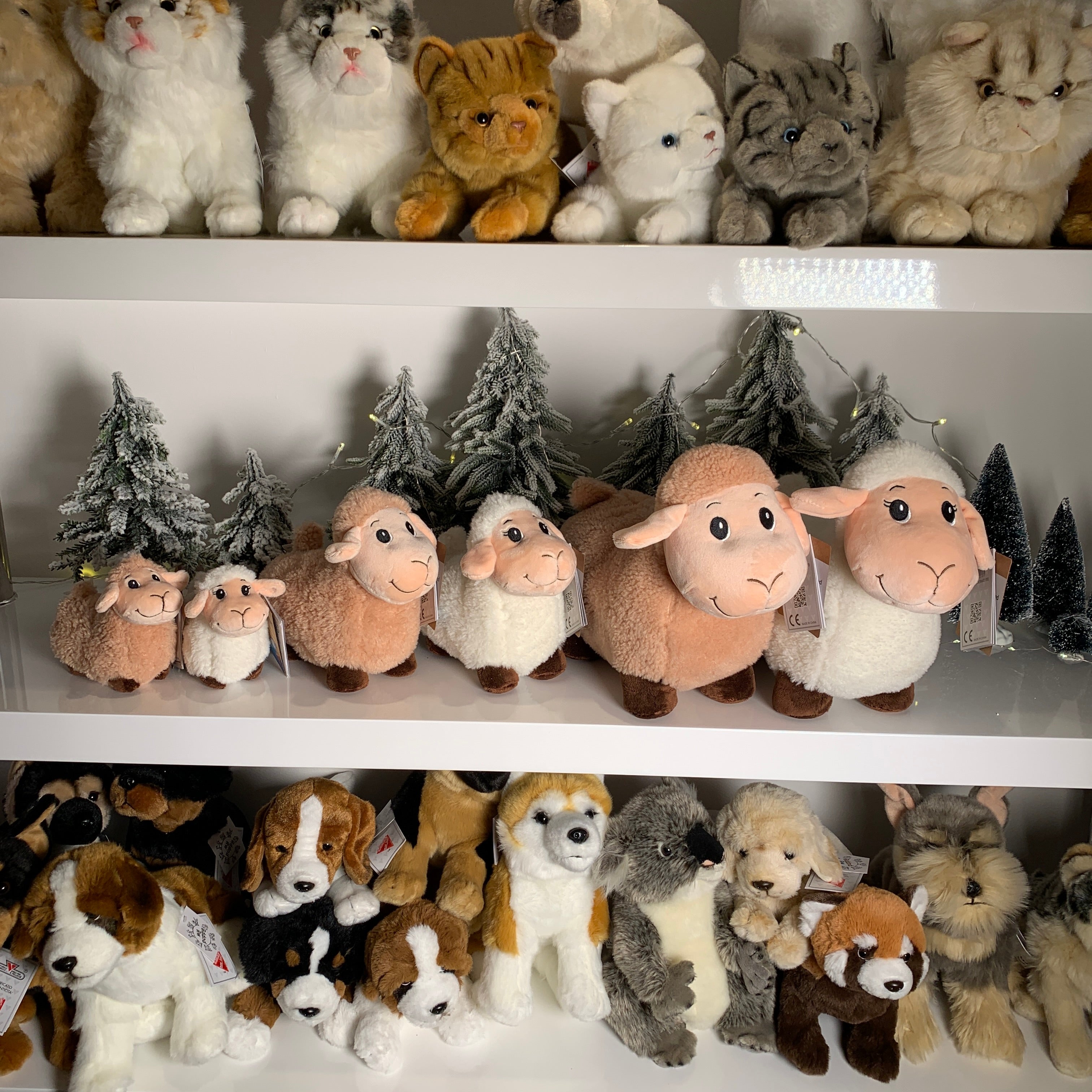 Jucărie copii Oaie de plus medie alba Gisella 22 cm