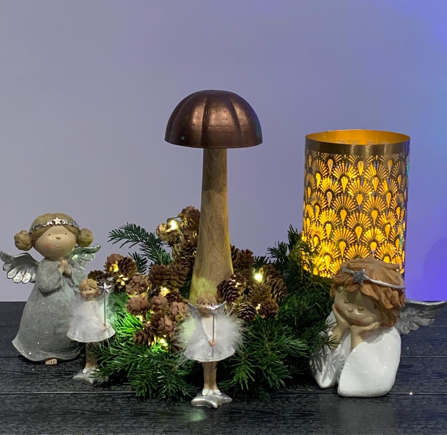 Ingeras decorativ gri/argintiu - statueta Craciun 31 cm