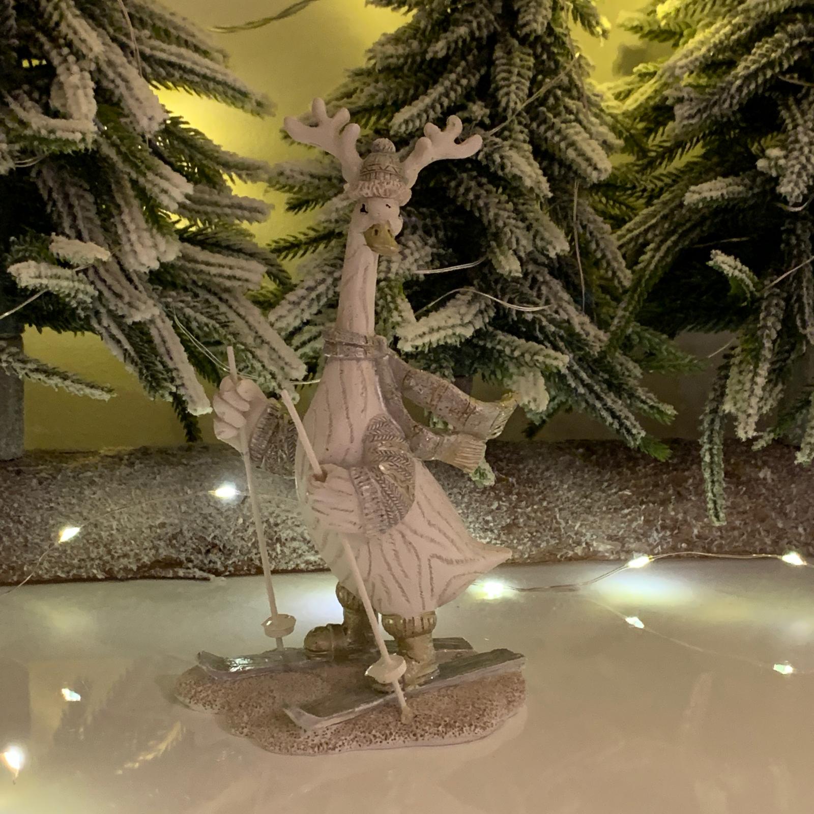 Figurina decorativa Gascan pe schiuri 18 cm