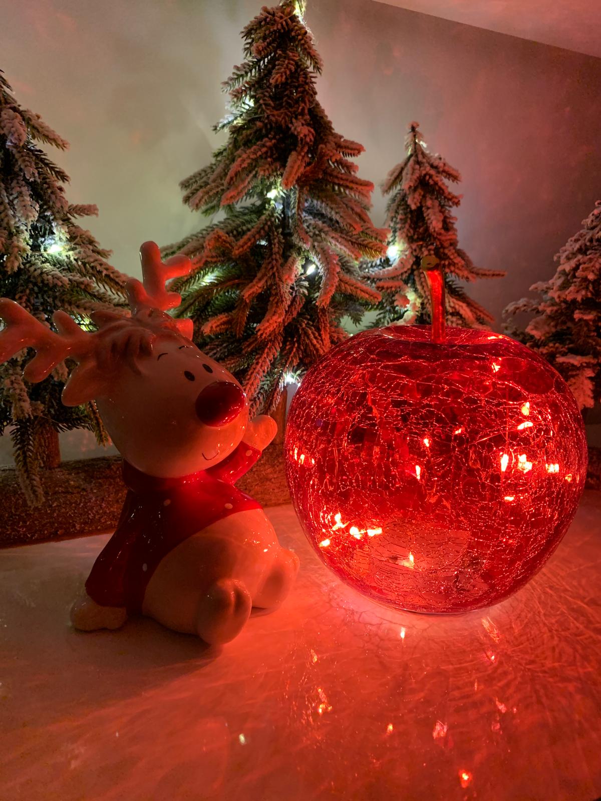 Mar decorativ rosu cu 20 LED 16 cm