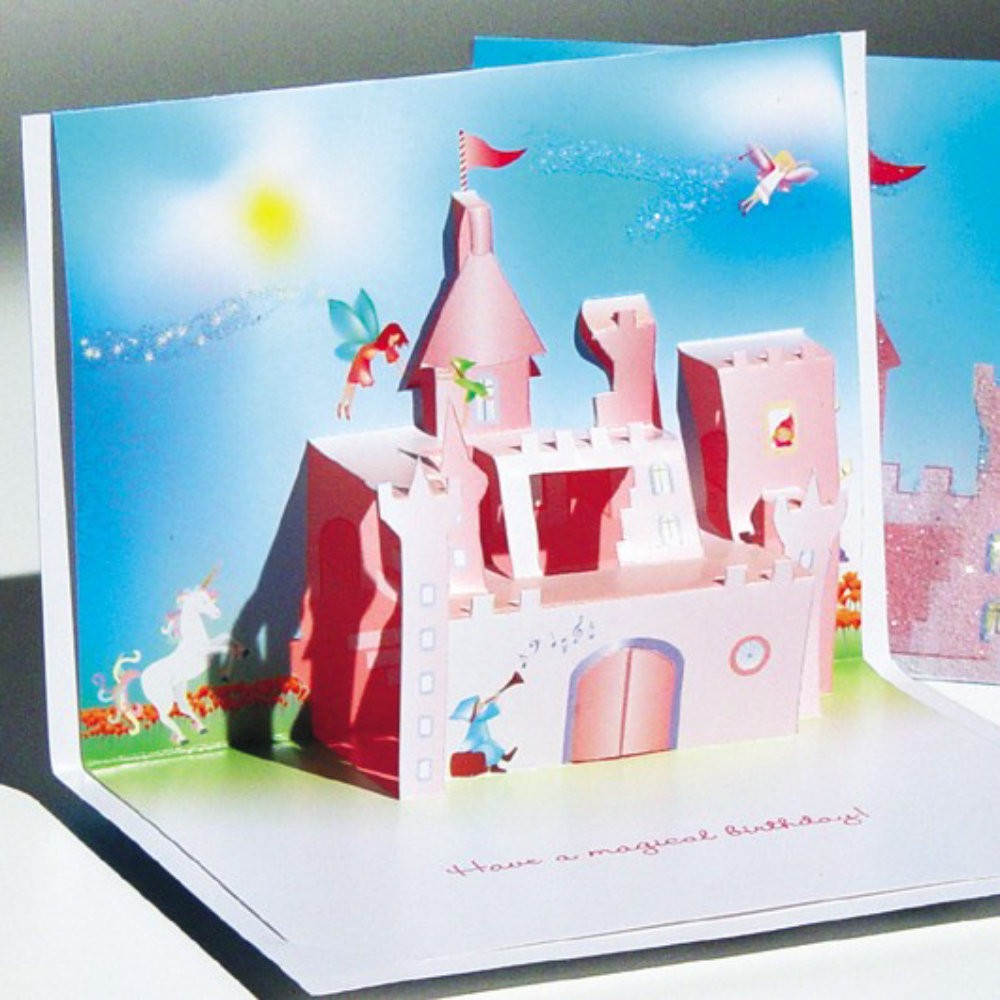 felicitare 3d cu castel roz pop up si elemente de basm unicorn si zane