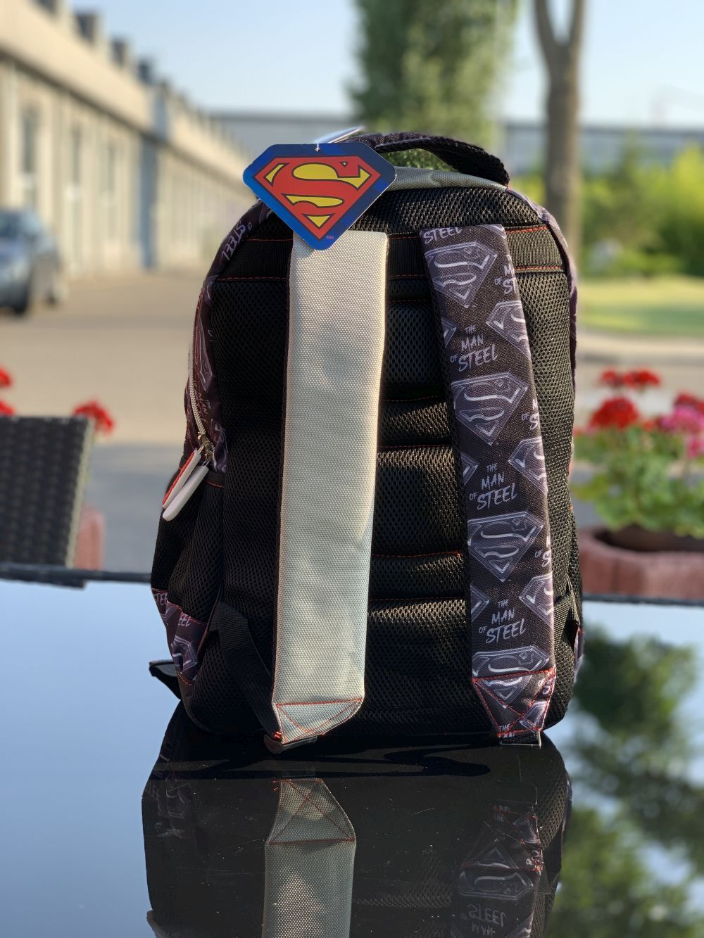 Ghiozdan Superman cu trei compartimente