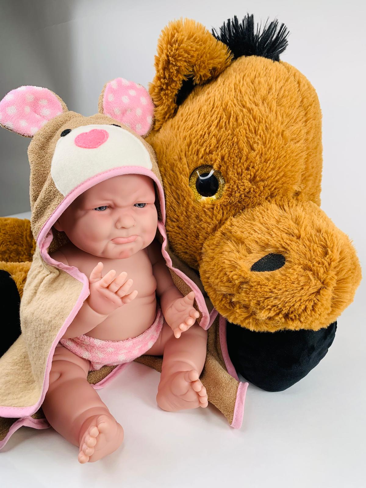 Papusa Bebe in prosop ursulet cu gluga