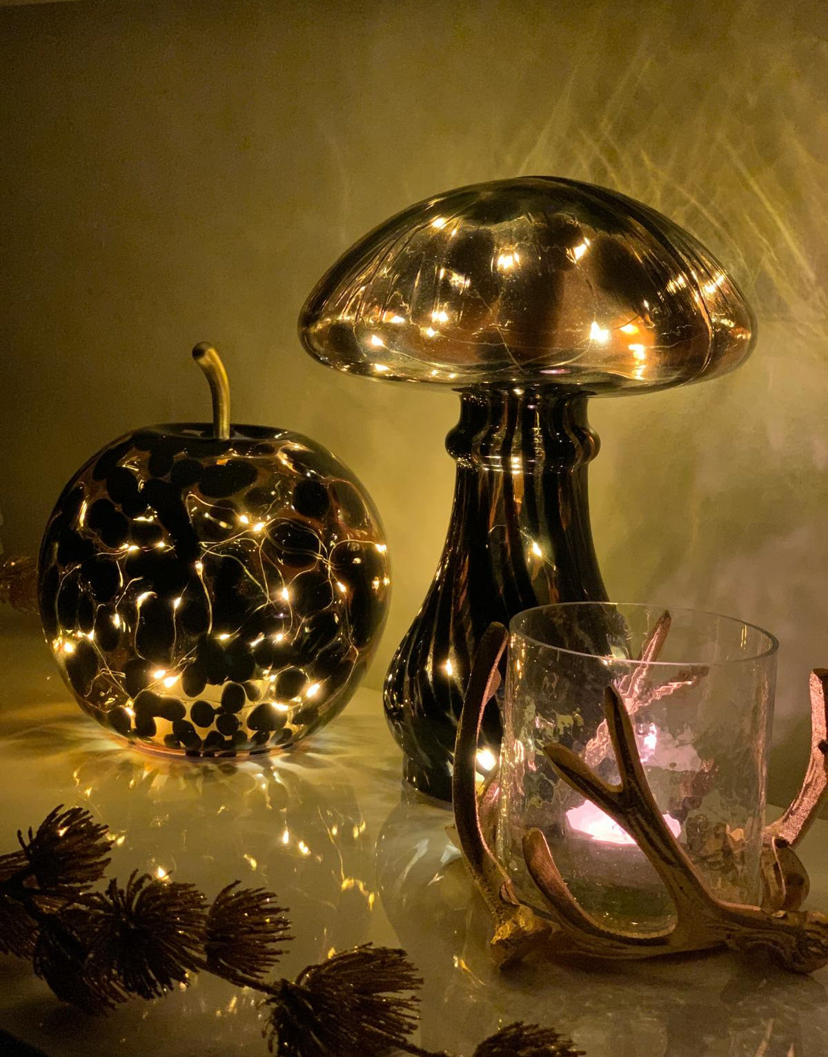 Mar decorativ, alb negru pentru masa festiva de sarbatori