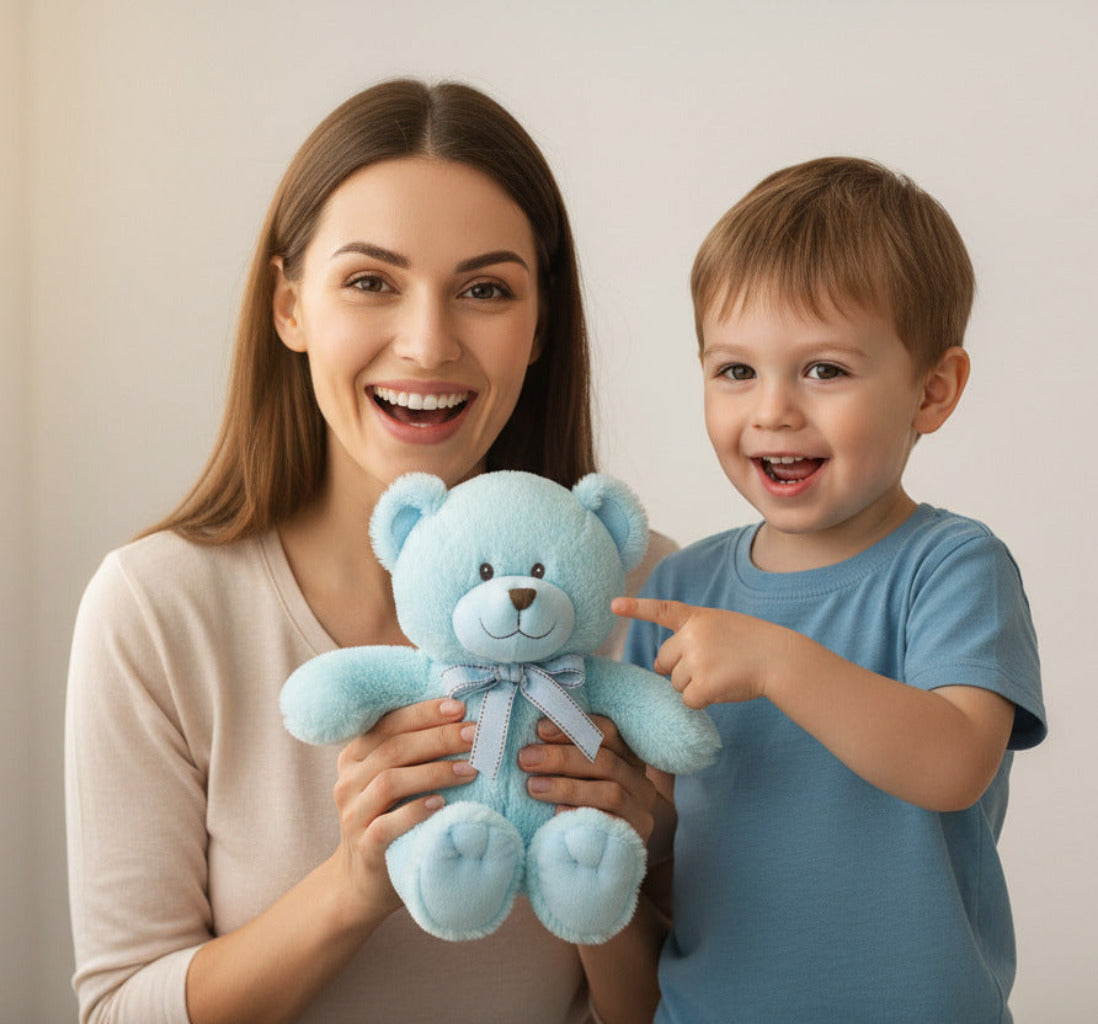 Jucărie copii Ursulet de plus cu nas brodat, cu funda. Bobita 34 cm - Nitzi.ro