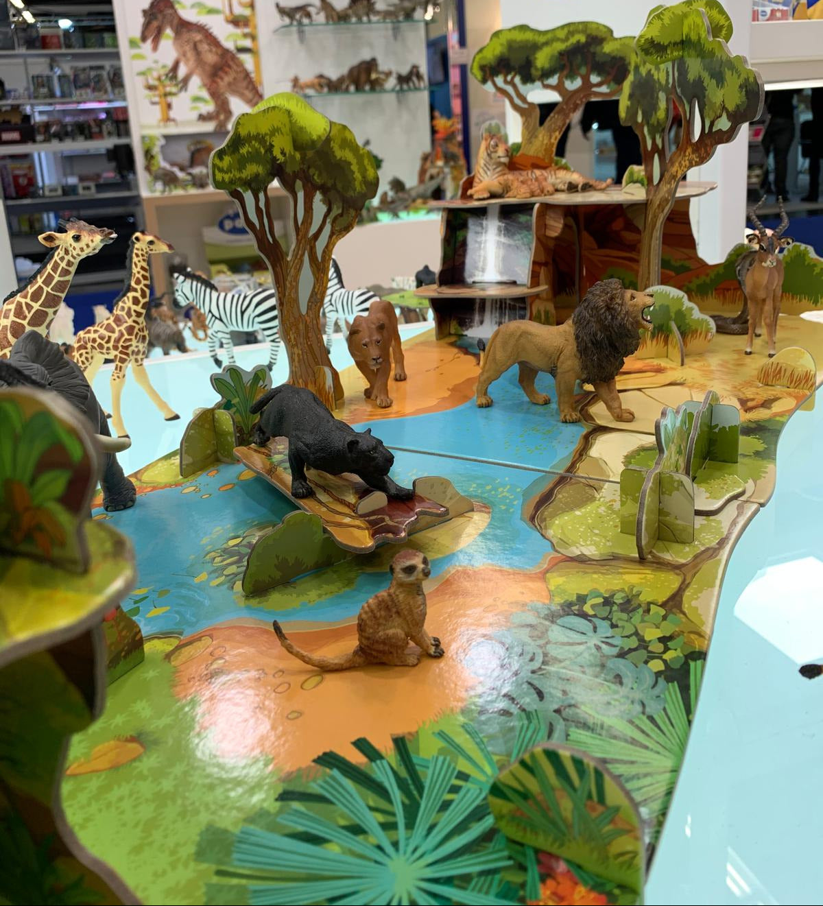 diorama cu figurine realistice de 7-14 cm
